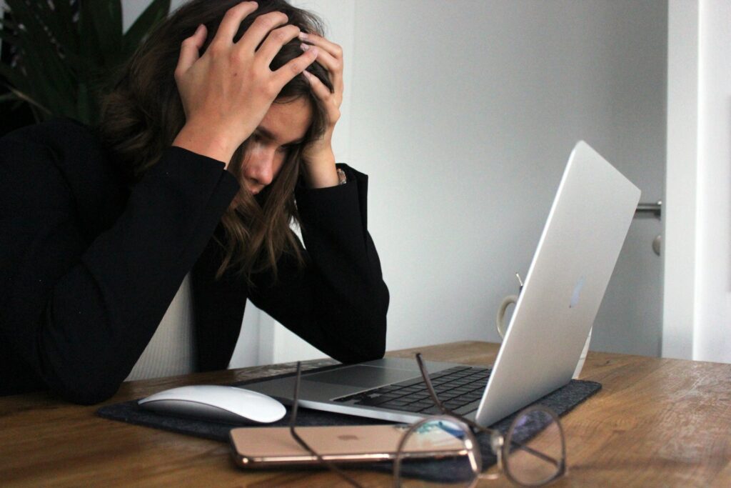 Che cos'è lo stress? Tipi di stress, sintomi e soluzioni
